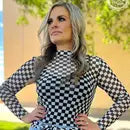 Checkered mesh top