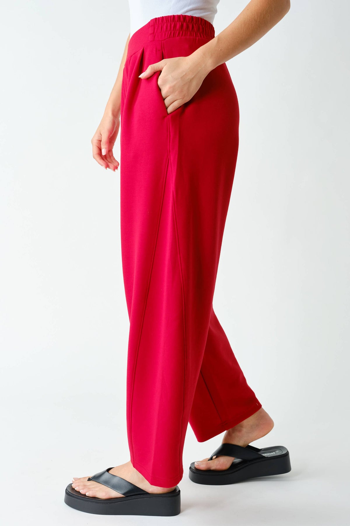 Pleated Barrel Pants