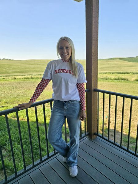 Nebraska comfort color tee