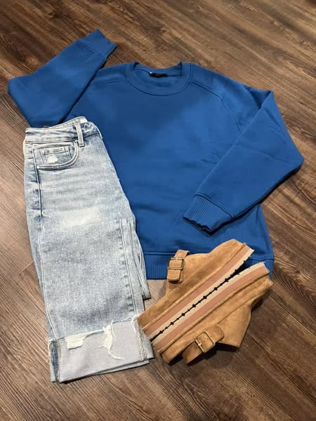 Classic Blue fleece raglan crew