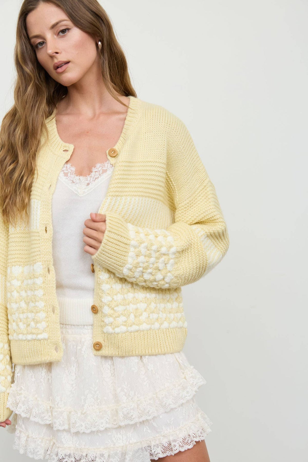CONTRAST STRIPE PATTERN BUTTON DOWN KNIT CARDIGAN