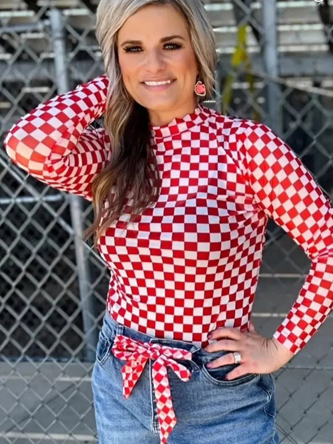 Checkered mesh top