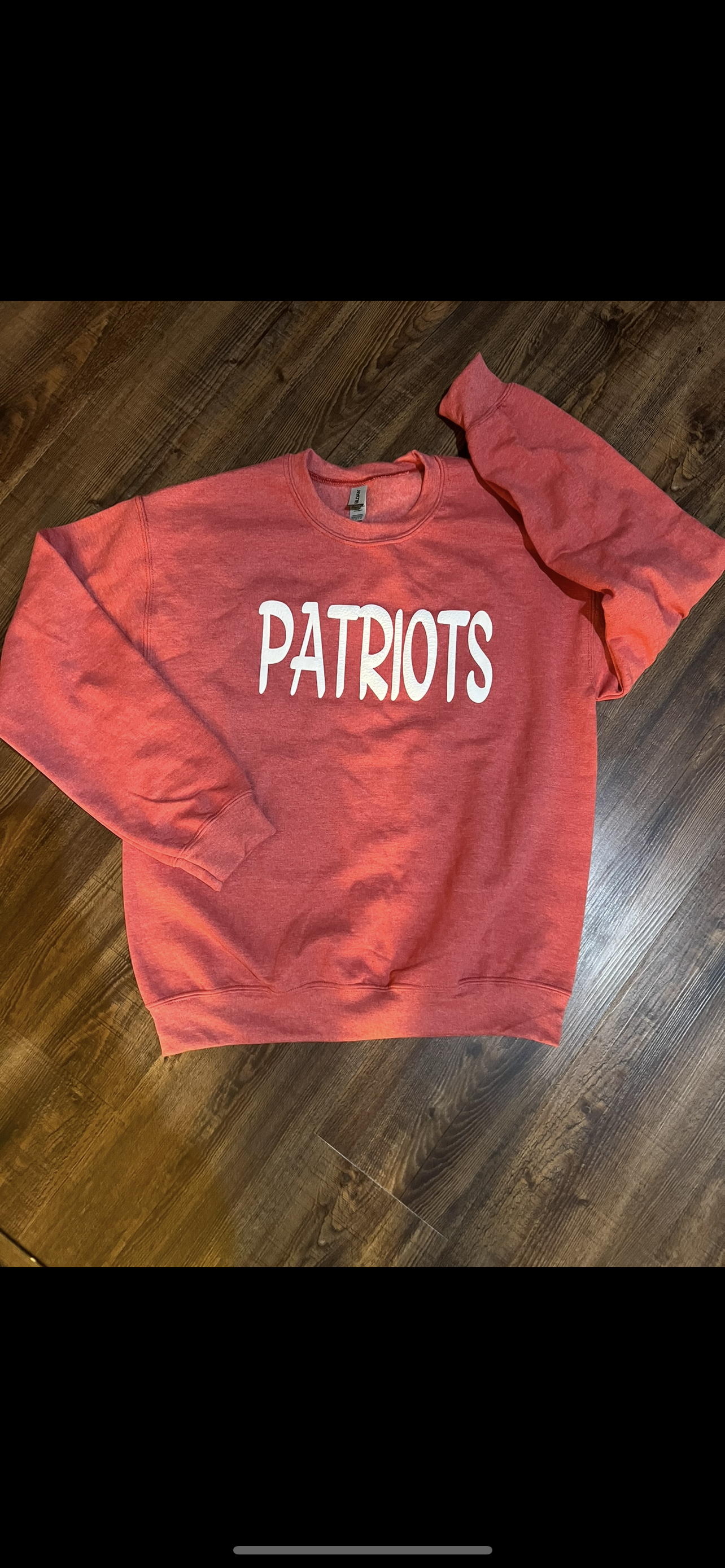 Patriot textures puff print crew