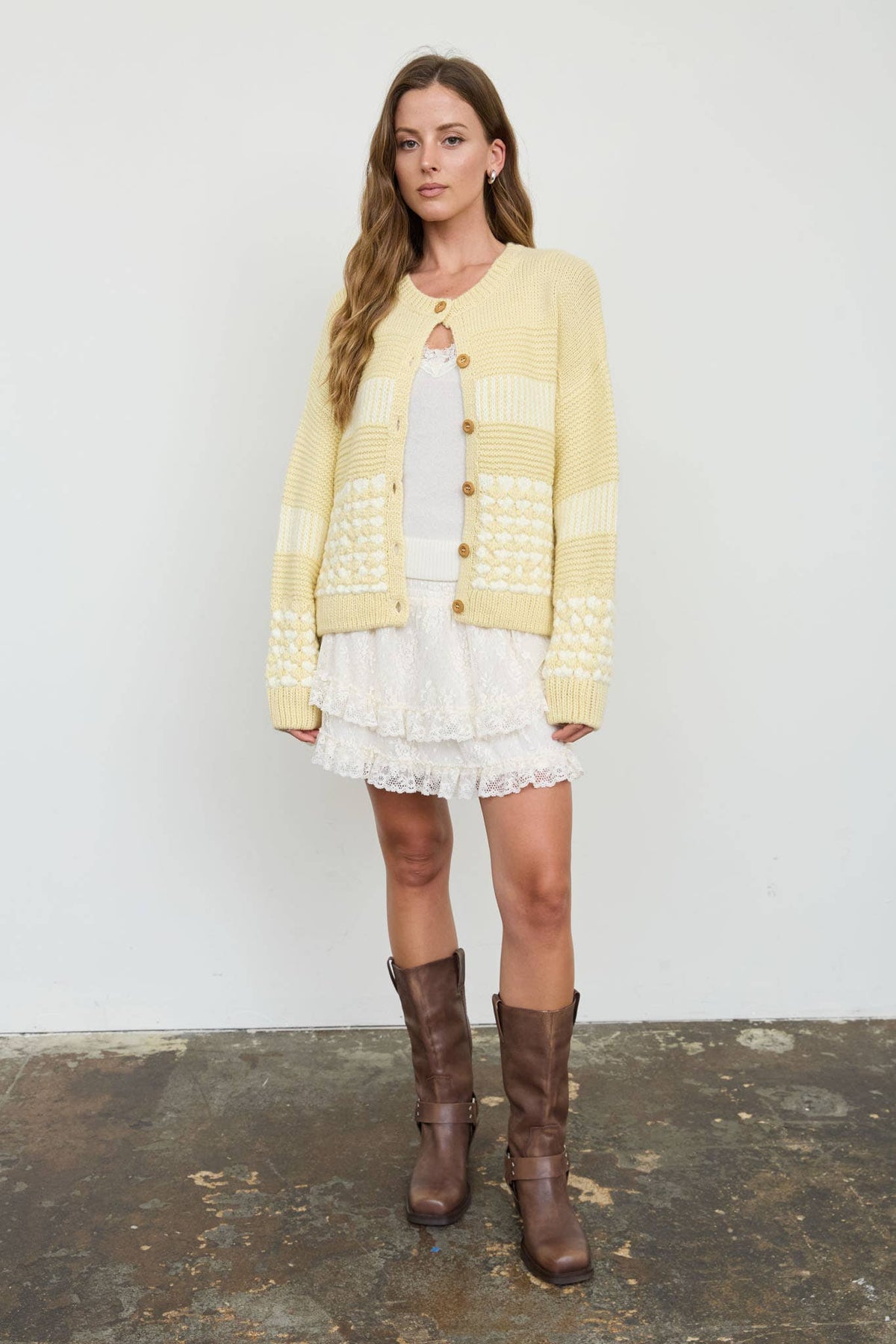 CONTRAST STRIPE PATTERN BUTTON DOWN KNIT CARDIGAN