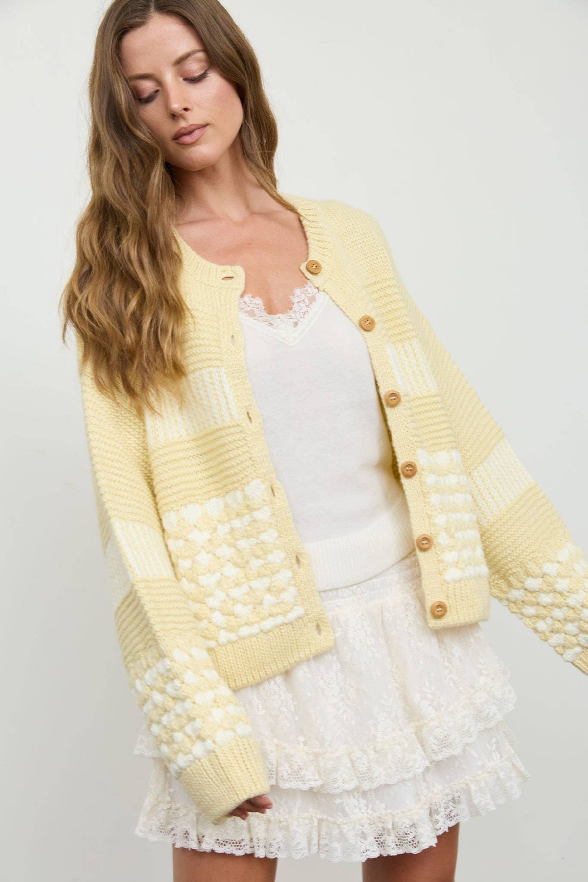 CONTRAST STRIPE PATTERN BUTTON DOWN KNIT CARDIGAN